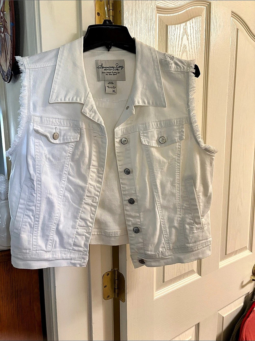 American Rag White Denim Vest Size XL